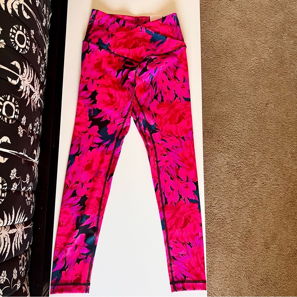 7/8 Length V-cut High Waist Leggings